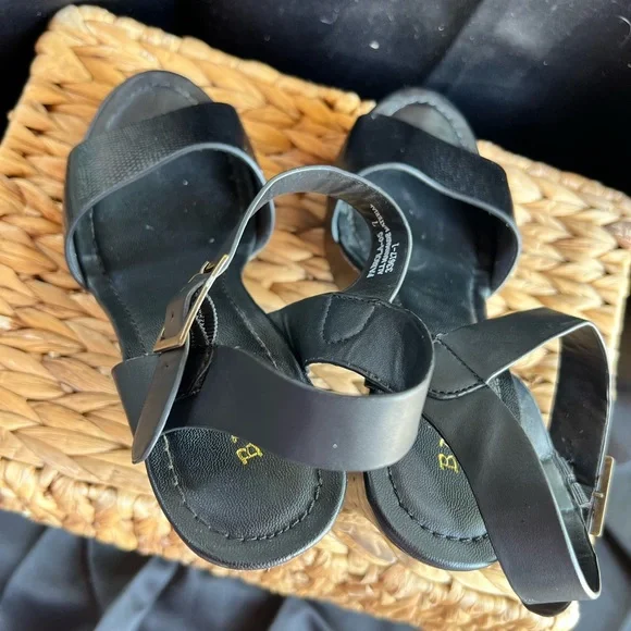 BAMBOO Black heeled sandals WOMEN SIZE 7 - Picture 8 of 9